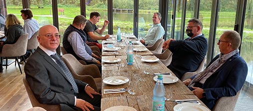 Mittagstisch im Restaurant im Schloss, Mahl & Meute